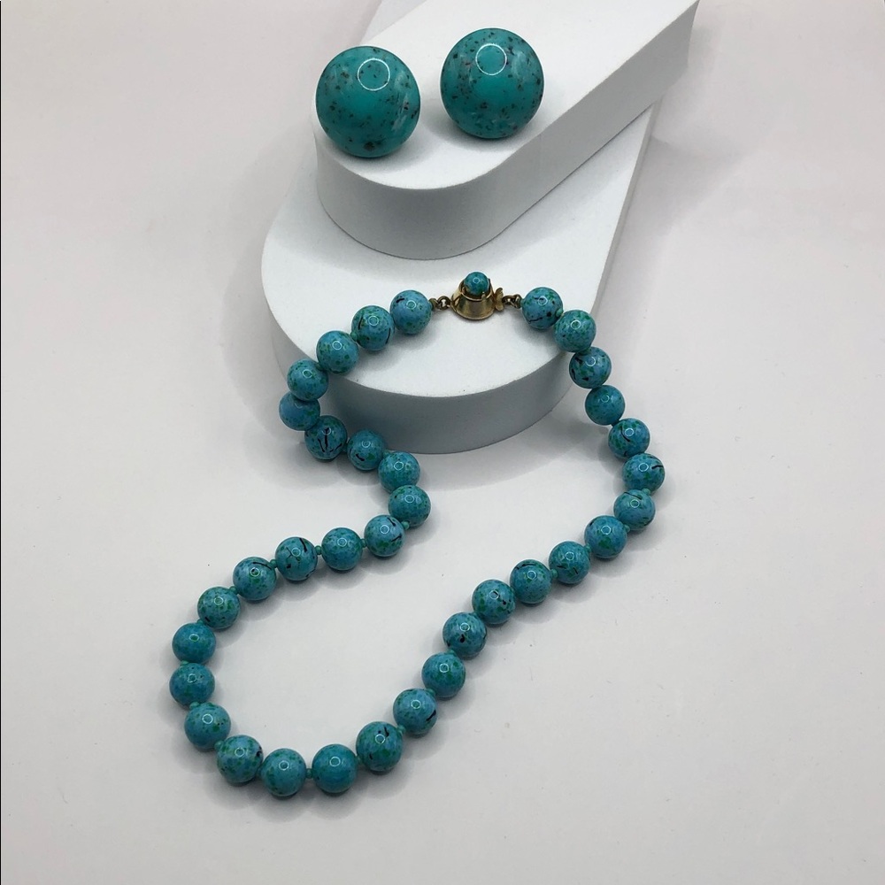 Vintage glam turquoise like ceramic beaded collar necklace screw back earrings